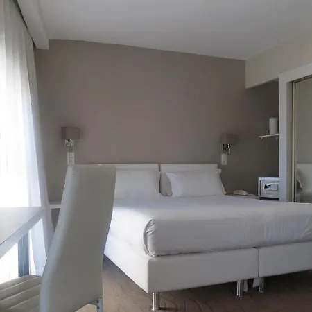 Ligure Szálloda 3*